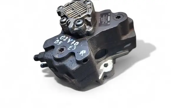 Volvo V70 Fuel injection high pressure pump 0445010043 8642777