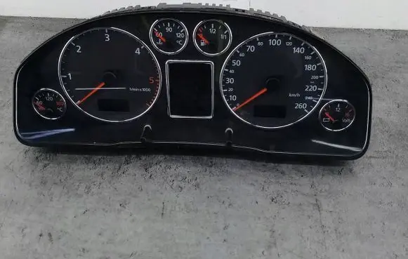 Audi A6 S6 C5 4B Speedometer (instrument cluster) 4B0920931B