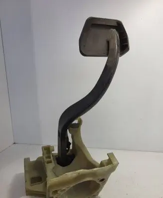BMW 5 E60 E61 Brake pedal 6759950