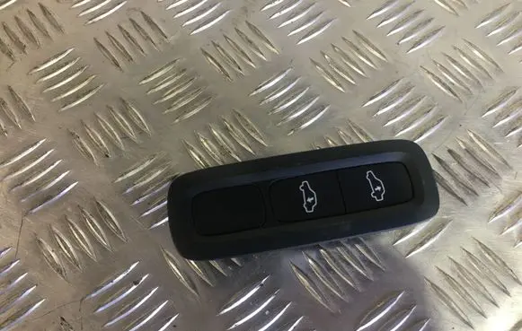 Volvo XC90 Suspension ride height/mode switch 31376484
