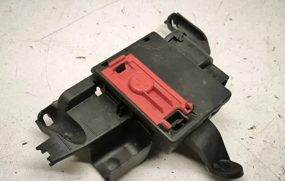 Porsche Cayenne (9Y0 9Y3) Current control relay 4M0941823A