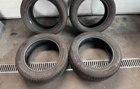 Volkswagen Golf Sportsvan R16 winter tire 