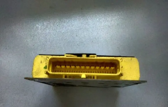 Volkswagen PASSAT B6 Airbag control unit/module 3C0909605F 391121 08H029S2421