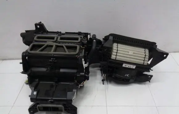 Jaguar XE Interior heater climate box assembly GX7319B555BE GX73-19B555-BE