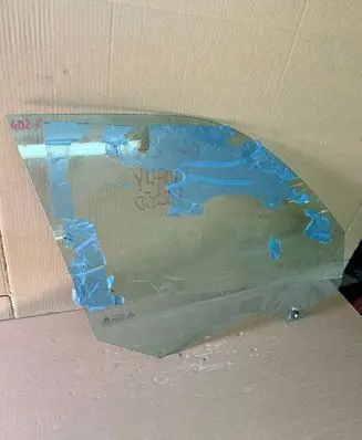 Citroen C4 II Picasso Sliding door window/glass 