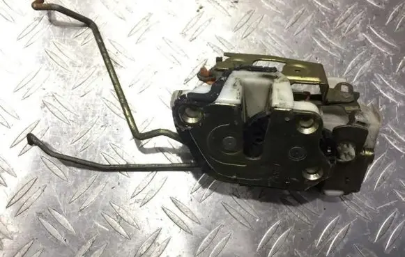 Mitsubishi Lancer Front door lock