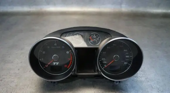 Audi TT TTS Mk2 Speedometer (instrument cluster) 8J0920980F