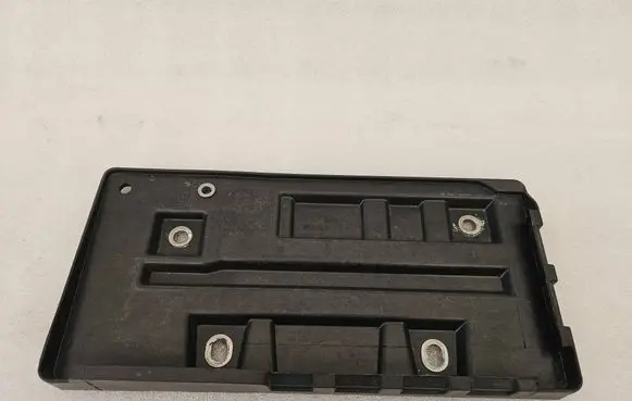 Battery tray
