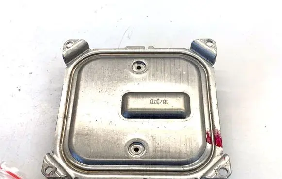 Renault Captur Voltage converter/converter module 260553401R