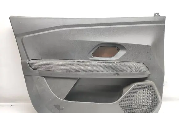 Dacia Sandero Front door card panel trim 809014757R 809018373R U08384G04