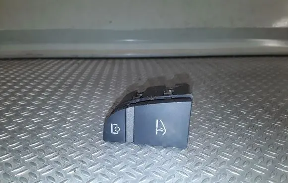 Audi A6 S6 C6 4F Glove box opening button 4F1927227A