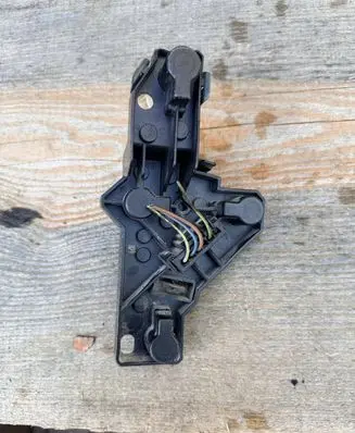 BMW 1 E81 E87 Tail light bulb cover holder 6924510