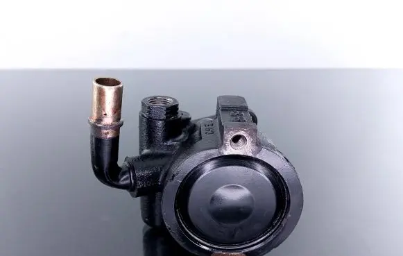 Alfa Romeo 147 Power steering pump 26103252 55183805 C154