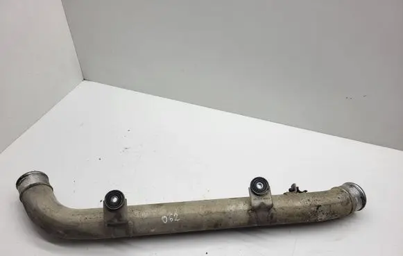 Audi Q7 4L Intercooler hose/pipe 7L6145795A