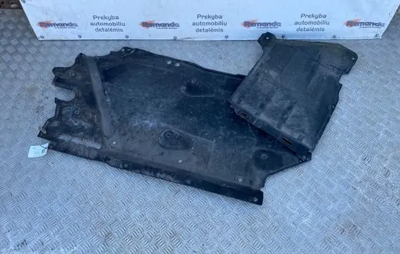 Audi TT TTS RS Mk3 8S Engine splash shield/under tray 8S0825201B 8S0825206A