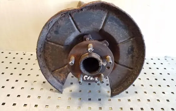 Ford Kuga I Rear wheel hub