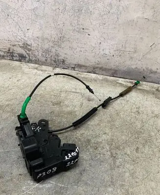 Peugeot 308 Rear door lock 9835418480