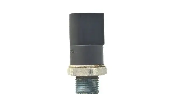 Audi A4 S4 B7 8E 8H Fuel pressure sensor 0281002691 033000891