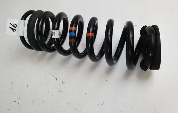 Jaguar F-Pace Rear coil spring HK835534EC HK835349AB