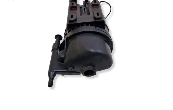 Land Rover Discovery 4 - LR4 Fuel filter C77EA