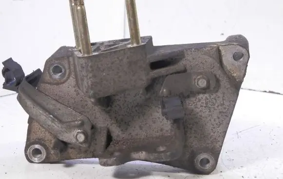Fiat Punto (188) Engine mounting bracket 55189875