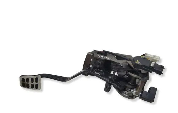 Hyundai i40 Clutch pedal 328023Z500