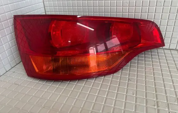 Audi Q7 4L Rear/tail lights 273301
