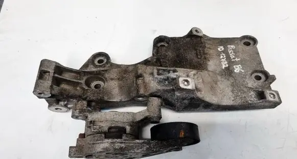 Volkswagen PASSAT B6 Engine mounting bracket 03G903143A