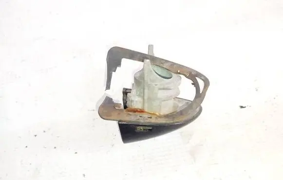 Volkswagen PASSAT B6 Loading door cover/cap 