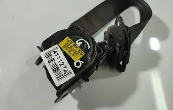 Chevrolet Captiva Rear seatbelt 0435140