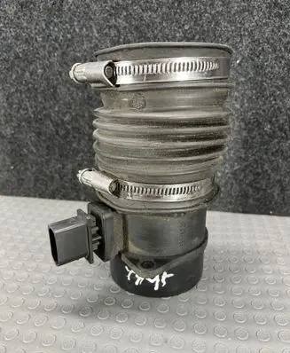 Jeep Commander Mass air flow meter F00C267006