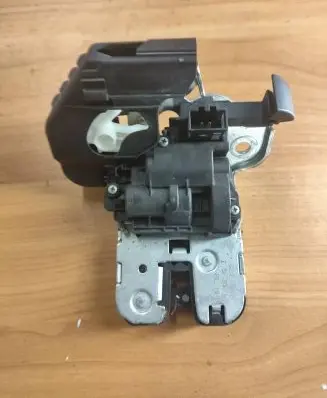 Audi A4 S4 B8 8K Loading door lock 8k9927505A