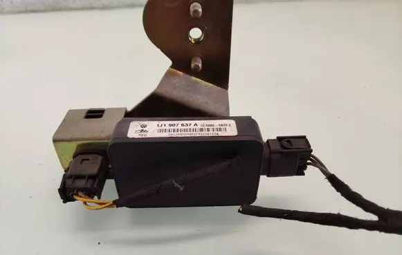 Volkswagen Golf IV ESP acceleration yaw rate sensor 1J1907637A 10098004222