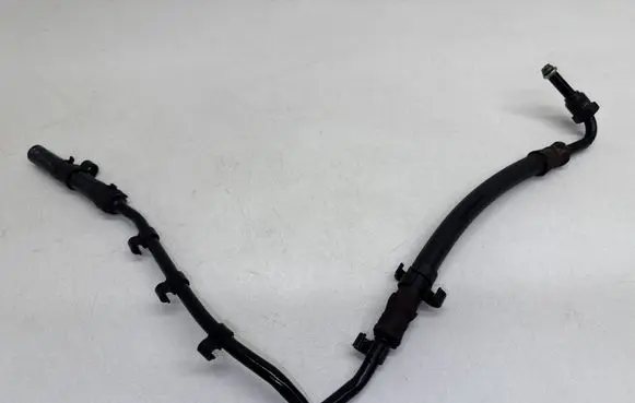 Volkswagen Polo Power steering hose/pipe/line 