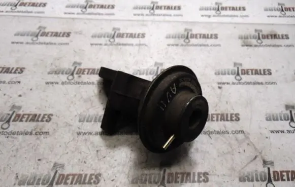 Toyota Avensis T220 EGR valve 2562027060 1013970550