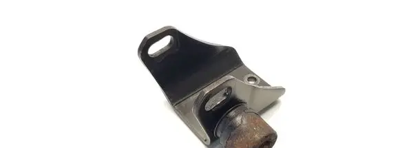 Toyota Corolla Verso AR10 Engine mounting bracket