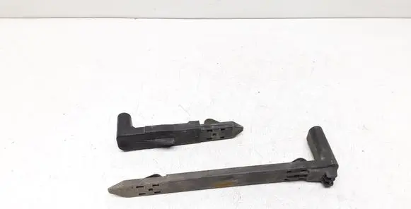 Volvo XC60 Headlight/headlamp mounting bracket 30763154 30763155