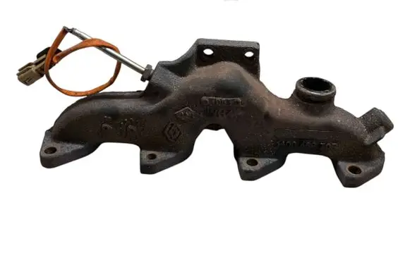 Dacia Sandero II Exhaust manifold 140048070R