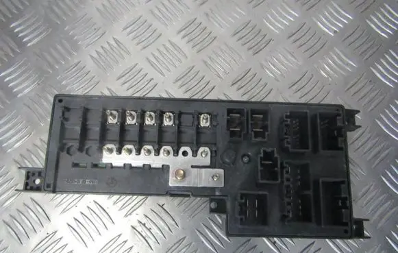 Volvo S60 Fuse box set 518717004 8637841