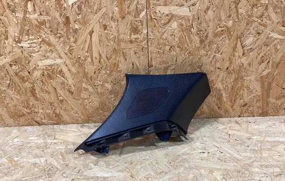 Porsche Macan (95B) (D)pillar trim (top) 95b867245 95b8672451e0
