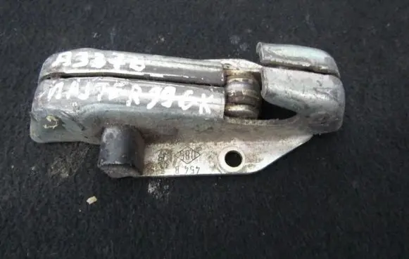 Renault Master II Front door lock