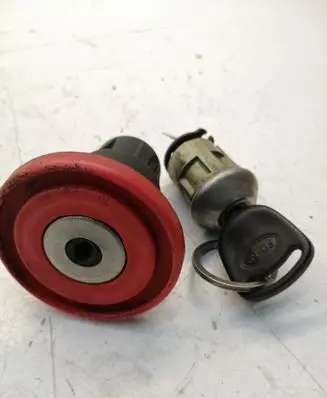 Fuel tank cap lock