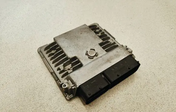 Audi A1 Engine control unit/module 03F906070GN 03F907309AC