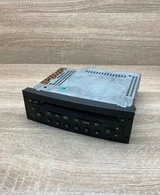 Peugeot 307 Radio/CD/DVD/GPS head unit 963659757700 USED