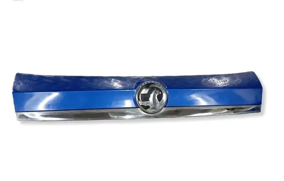 Opel Mokka Trunk door license plate light bar 95093299 95093281