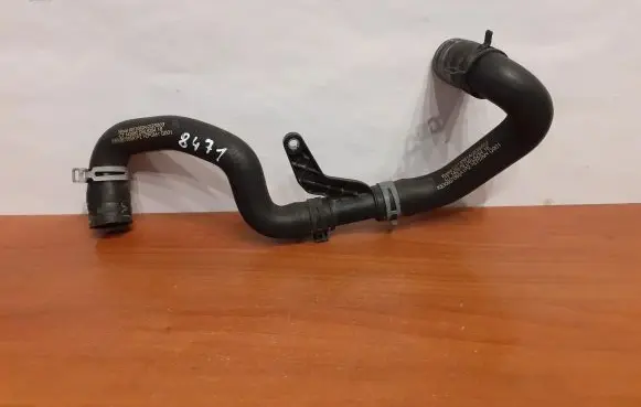 Mercedes-Benz C W205 Engine coolant pipe/hose A2742003782 8471