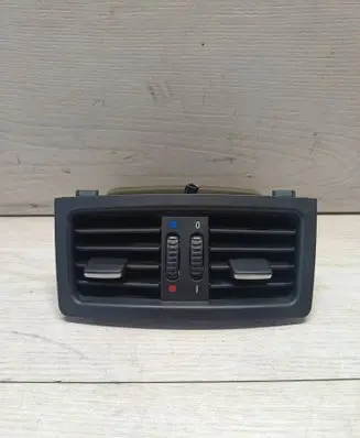 BMW 5 E60 E61 Rear air vent grill 7129556 6932023 6932024