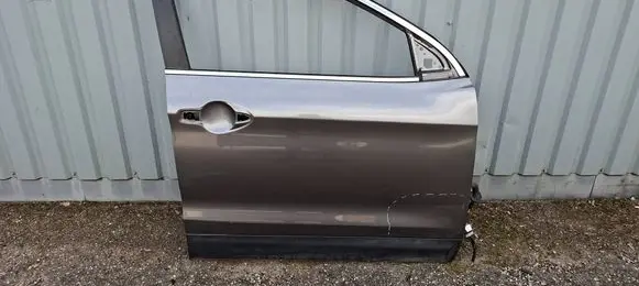 Nissan Qashqai Front door 
