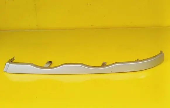 Under headlight/headlamp trim