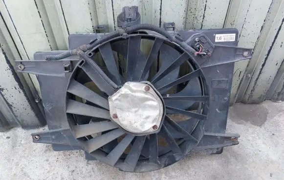 Alfa Romeo 147 Electric radiator cooling fan 5020068 8120937